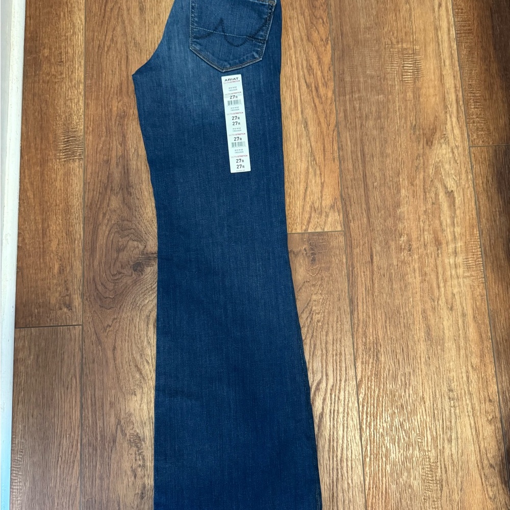 NWT Ariat Mid Rise Trouser Stretch Jeans